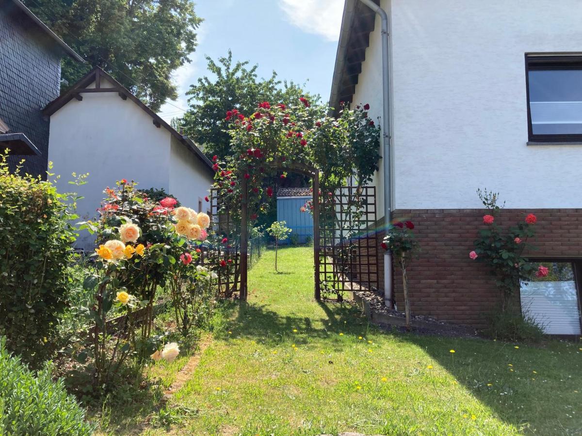 Ferienwohnung Rosengarten Osburg المظهر الخارجي الصورة